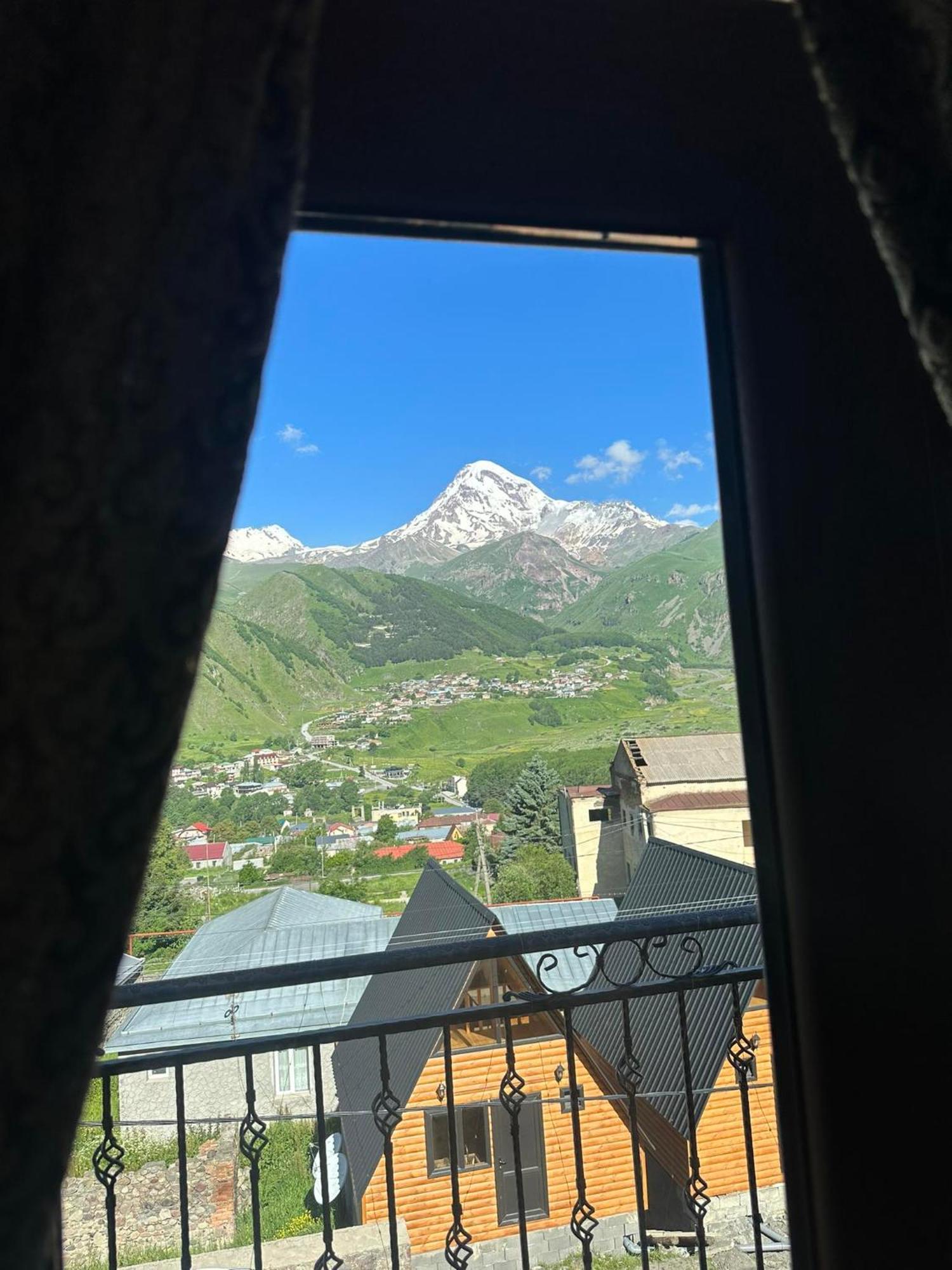 Hotel Iveria Kazbegi Dış mekan fotoğraf