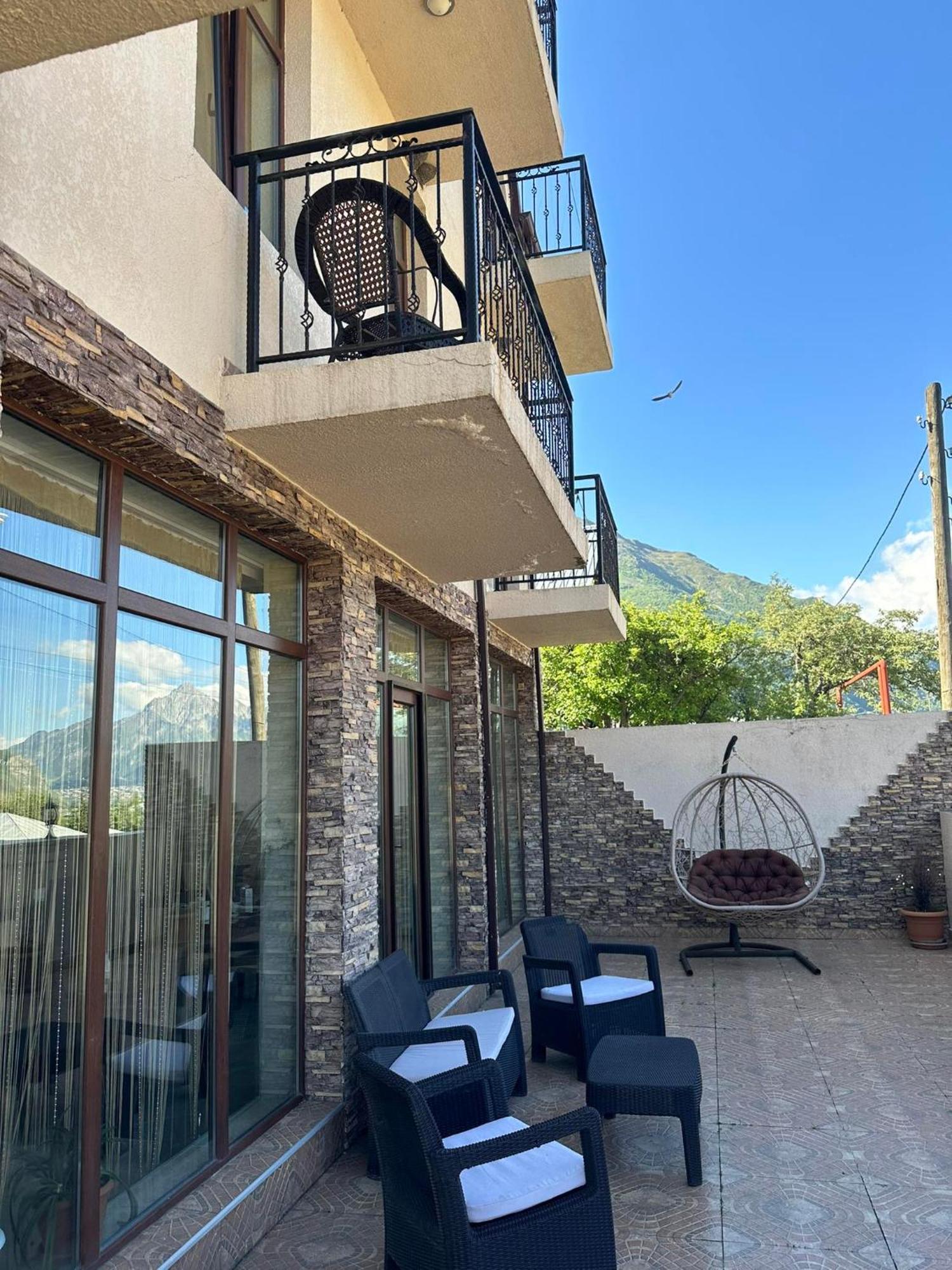 Hotel Iveria Kazbegi Dış mekan fotoğraf