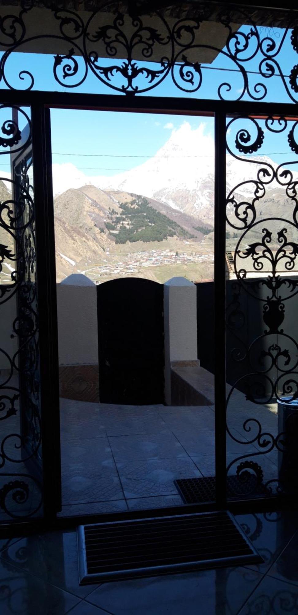 Hotel Iveria Kazbegi Dış mekan fotoğraf