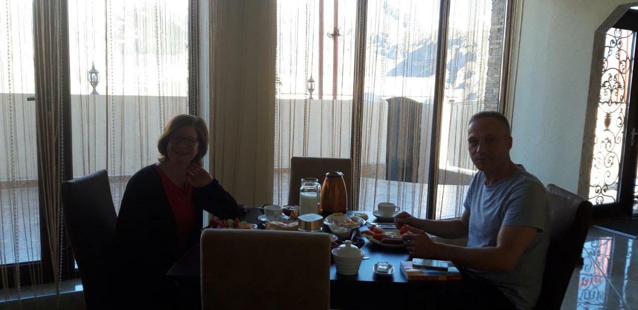 Hotel Iveria Kazbegi Dış mekan fotoğraf