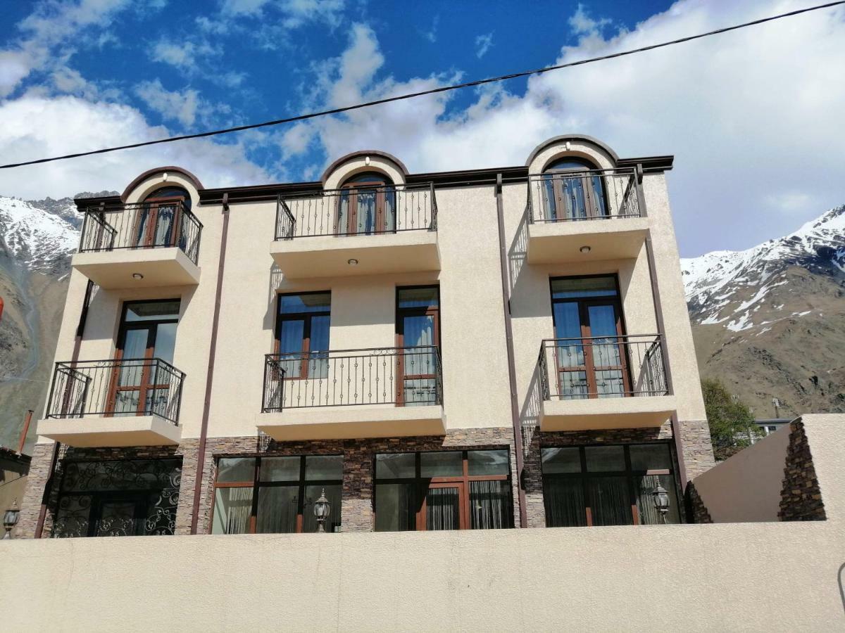Hotel Iveria Kazbegi Dış mekan fotoğraf